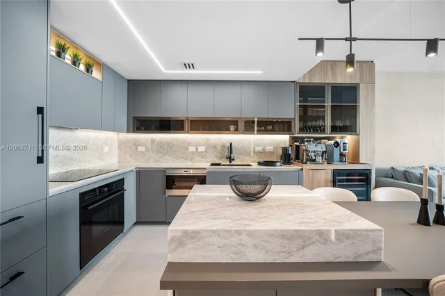2-bedroom home at 3131 NE 7th Avenue #2805, Miami