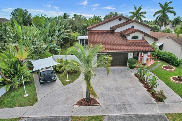 5-bedroom home at 426 SE 5th Street, Dania Beach