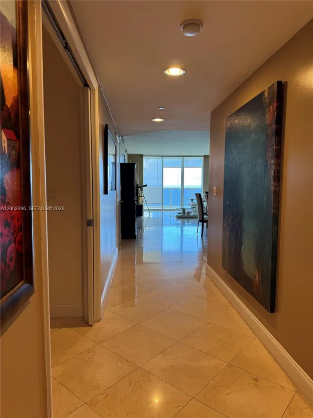 3-bedroom rental at 1850 S Ocean Drive #4203, Hallandale Beach