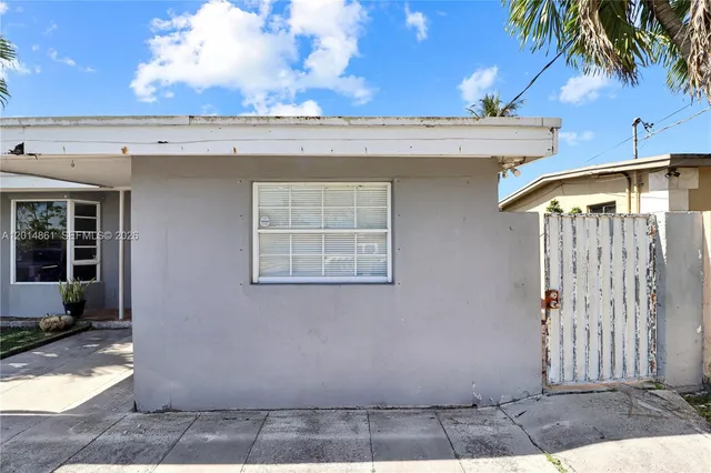 1-bedroom rental at 10710 SW 43rd Lane #1, Miami