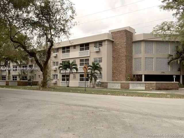 1-bedroom rental at 6580 Santona Street #A39, Coral Gables