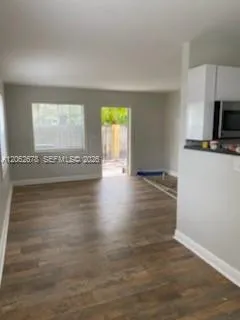 3-bedroom rental at 35 NE 13th Street #1, Fort Lauderdale