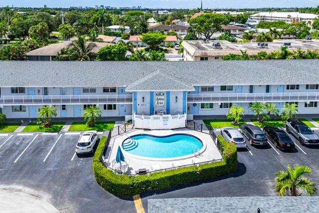 1-bedroom home at 4111 NE 21st Way #204, Lighthouse Point