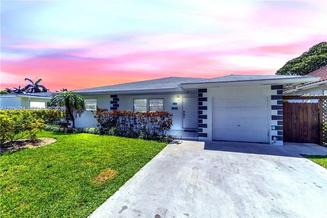 3-bedroom home at 806 NE 4th Street, Hallandale Beach