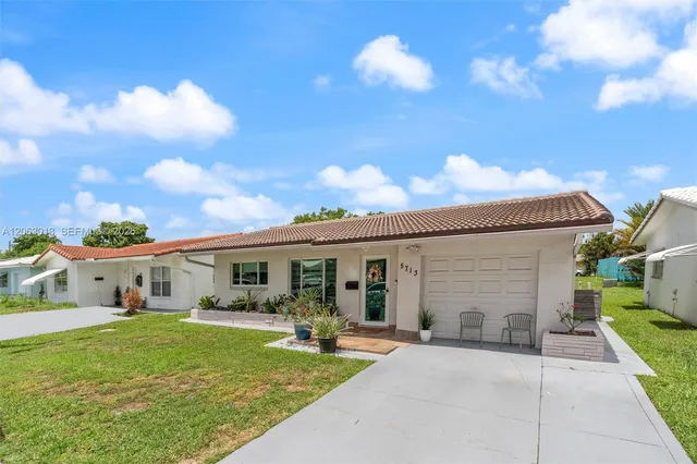 2-bedroom home at 5713 NW 87th Avenue, Tamarac