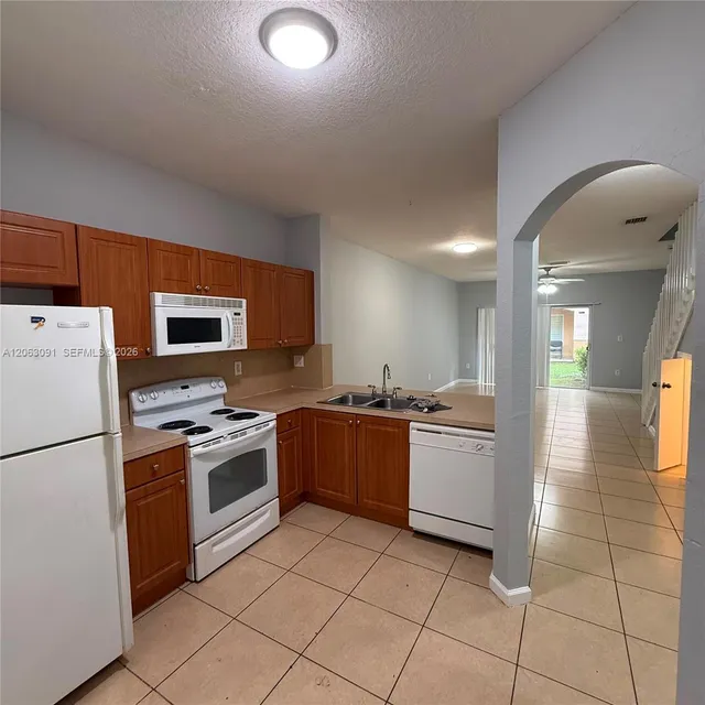 2-bedroom home at 8811 S Isles Creek #8811, Tamarac
