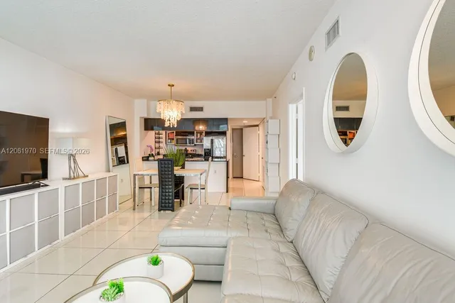 1-bedroom home at 1750 N Bayshore Drive #1909, Miami