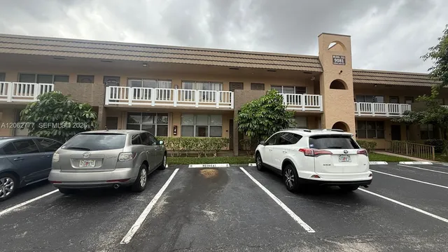 1-bedroom home at 9081 Sunrise Lakes Boulevard #105, Sunrise