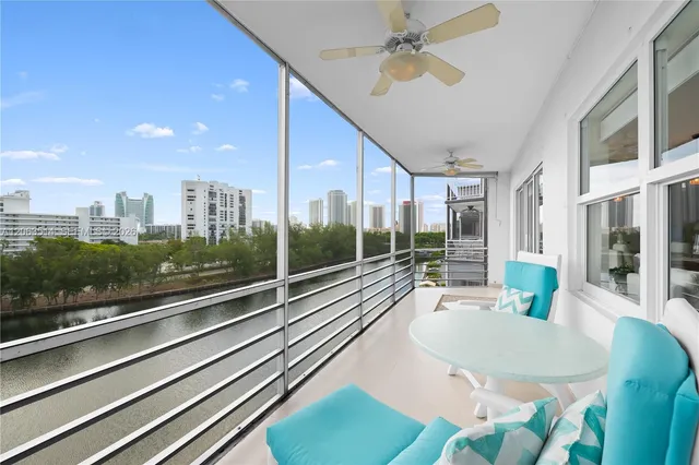 2-bedroom home at 400 Diplomat Parkway #704, Hallandale Beach