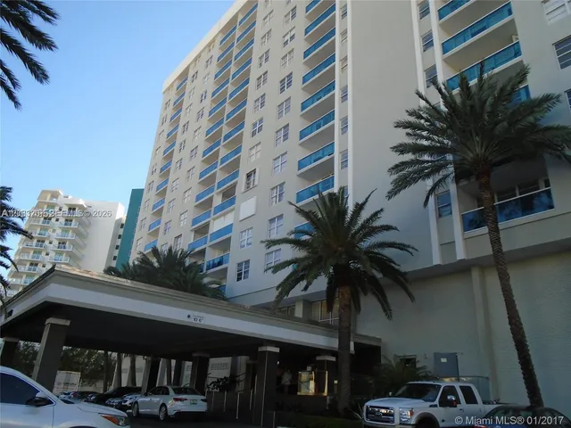 1-bedroom rental at 6770 Indian Creek Drive #TS-C, Miami Beach