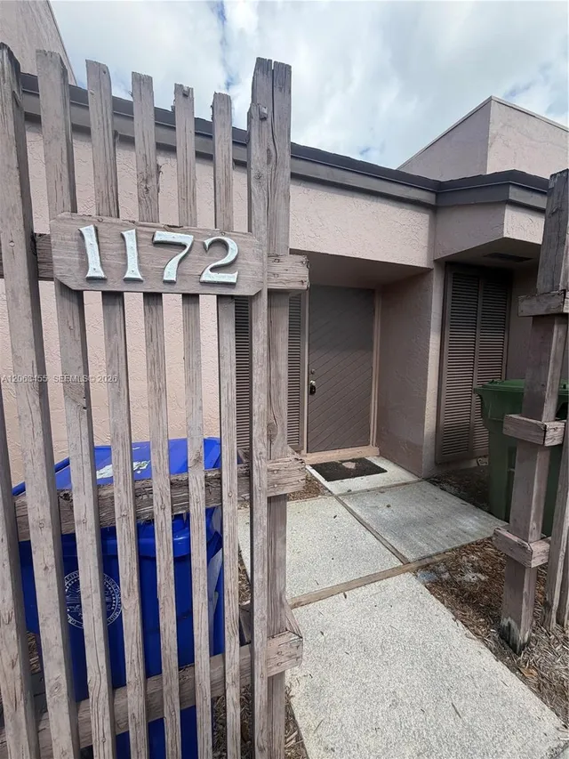 3-bedroom rental at 1172 NW 122nd Terrace, Pembroke Pines