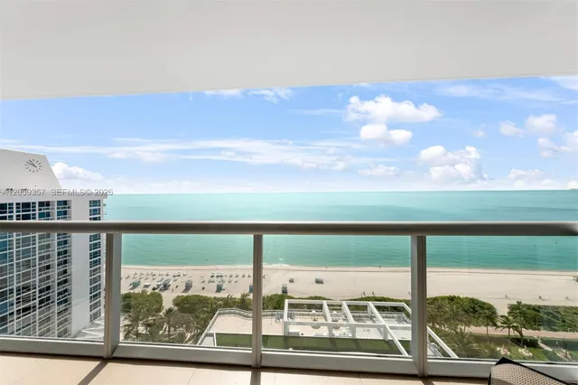 1-bedroom rental at 6799 Collins Avenue #1603, Miami Beach