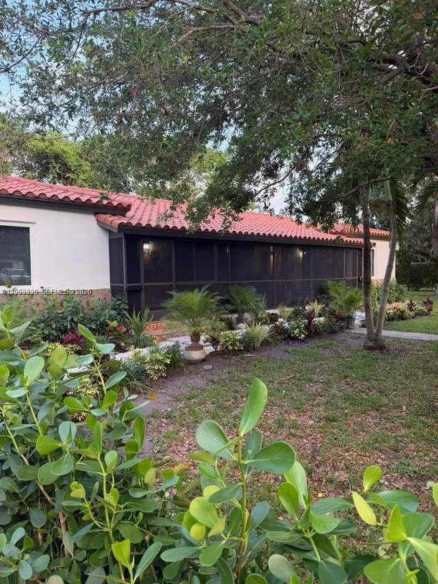 3-bedroom rental at 11201 NE 10th Avenue #11203, Biscayne Park