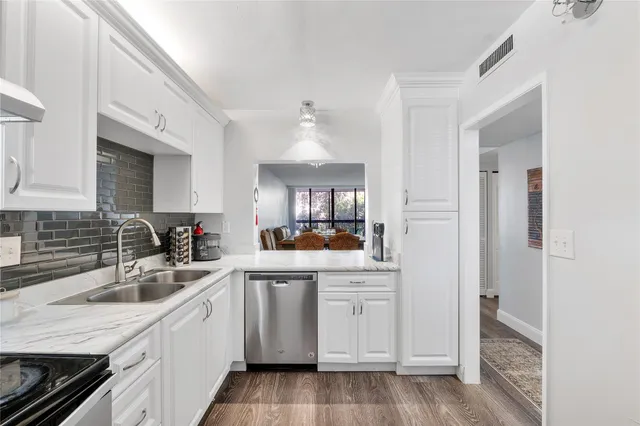 2-bedroom rental at 8437 FOREST HILLS Drive #203, Coral Springs