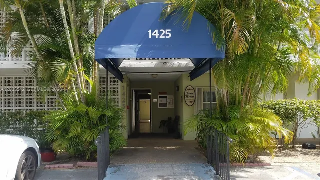 2-bedroom home at 1425 Arthur Street #216B, Hollywood