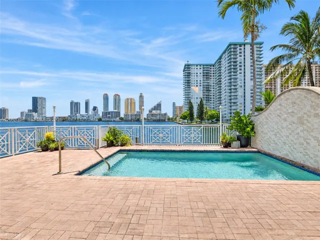 3-bedroom rental at 3972 NE 171st Street, North Miami Beach