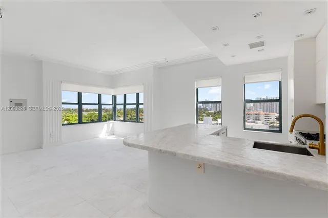 1-bedroom rental at 2421 Lake Pancoast Drive #7A, Miami Beach