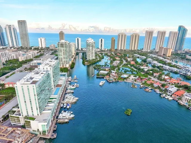 3-bedroom home at 400 Sunny Isles Boulevard #1401, Sunny Isles Beach