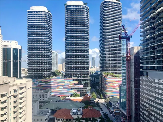 1-bedroom home at 1100 S Miami Avenue #809, Miami
