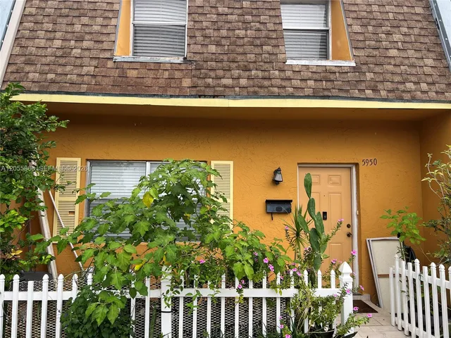 4-bedroom home at 5950 NW 29th Place #109, Sunrise