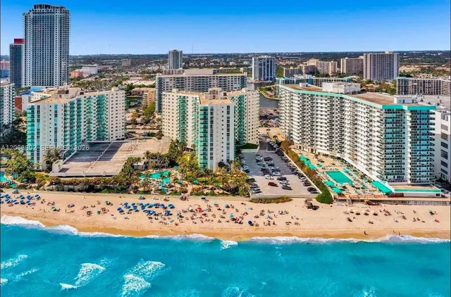1-bedroom rental at 3901 S Ocean Drive #9B, Hollywood