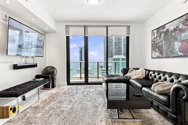 2-bedroom rental at 1010 Brickell Avenue #2403, Miami