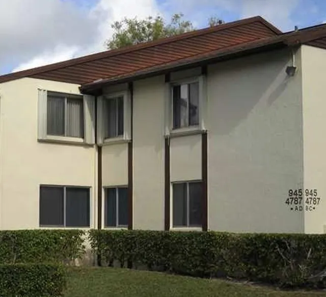 2-bedroom home at 4787 Sable Pine Circle #D2, West Palm Beach