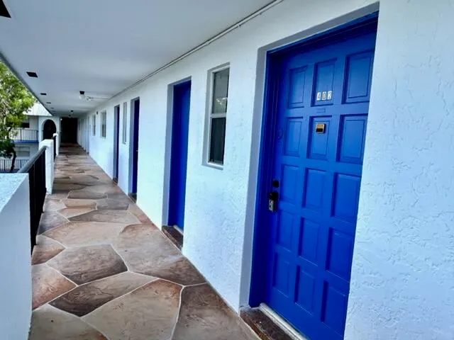 2-bedroom rental at 6061 N FALLS CIR Drive #402, Lauderhill
