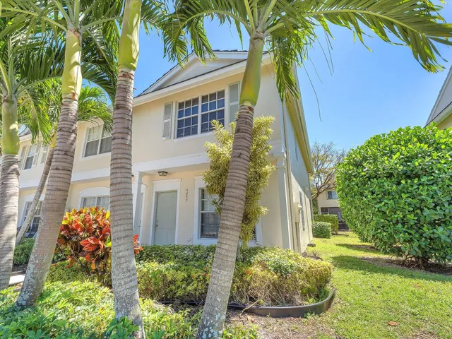 3-bedroom rental at 9850 NW 57TH Manor, Coral Springs