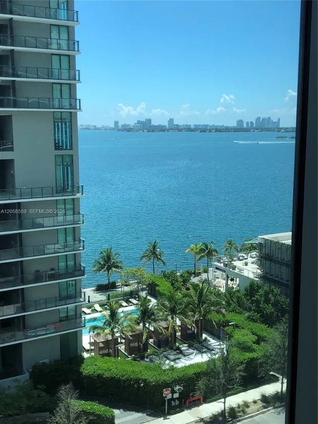 1-bedroom home at 650 NE 32nd Street #908, Miami