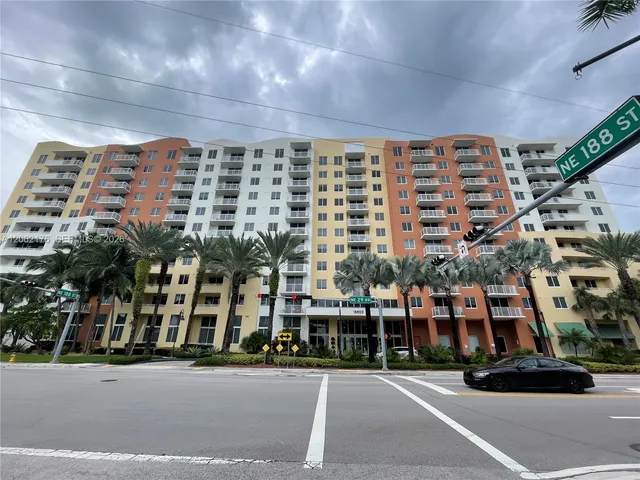 3-bedroom home at 18800 NE 29th Avenue #418, Aventura