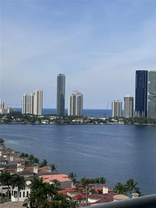 3-bedroom home at 4000 Island Boulevard #1804, Aventura