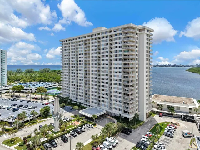 1-bedroom rental at 300 Bayview Drive #211, Sunny Isles Beach