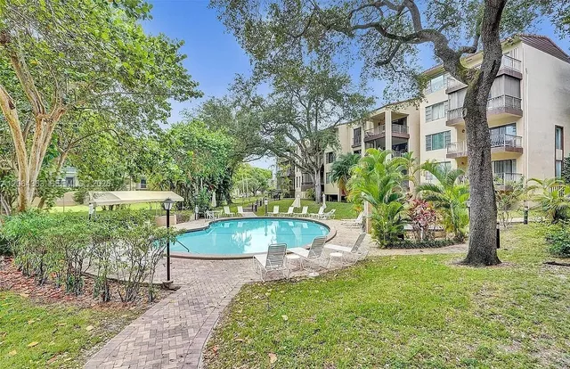 2-bedroom rental at 6060 S Falls Cir Drive #313, Lauderhill