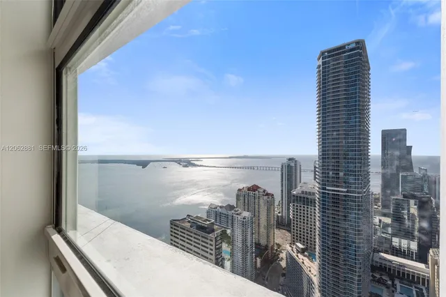 3-bedroom rental at 950 Brickell Bay Drive #5507, Miami