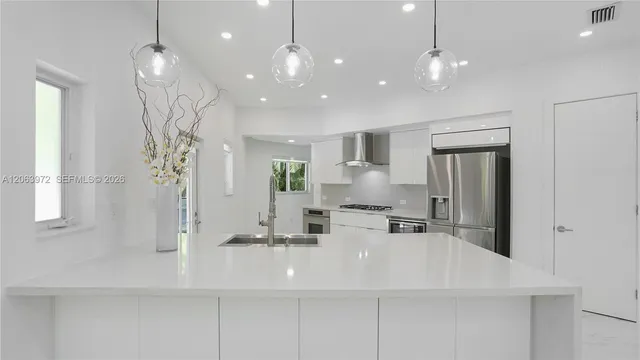 3-bedroom rental at 711 Sunset Road #711, Coral Gables