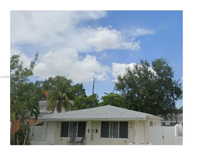 2-bedroom rental at 16982 NE 21st Avenue #16982, North Miami Beach
