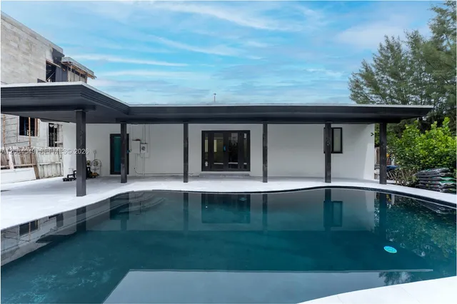 3-bedroom rental at 4144 Alton Road #4144, Miami Beach