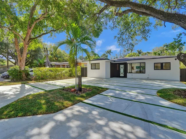 3-bedroom rental at 2380 NE 184th Terrace, North Miami Beach