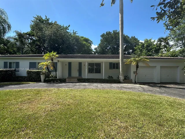 4-bedroom rental at 460 San Servando Avenue #-, Coral Gables
