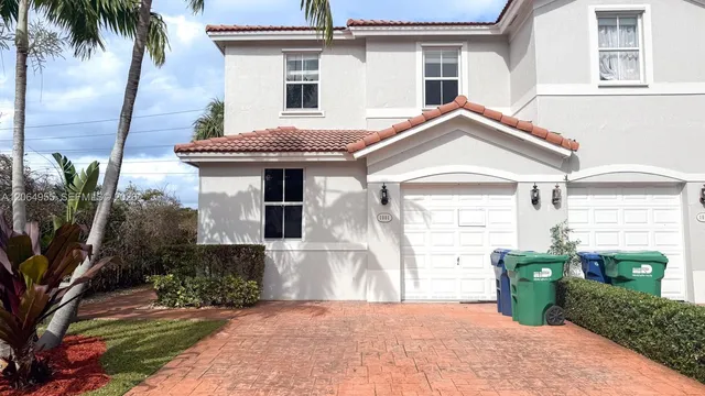 4-bedroom rental at 1001 NE 208th Street #., Miami