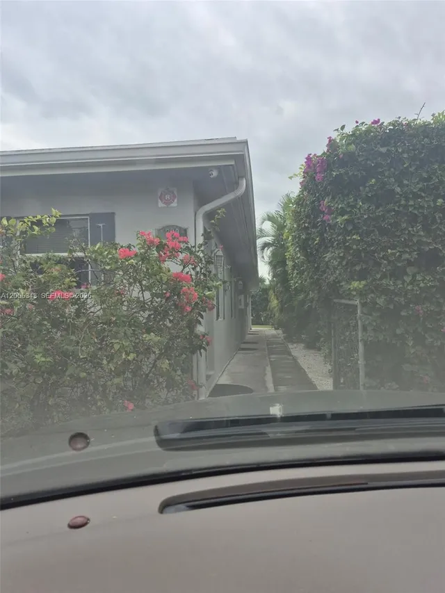 1-bedroom rental at 320 NE 11th Avenue #1, Boynton Beach