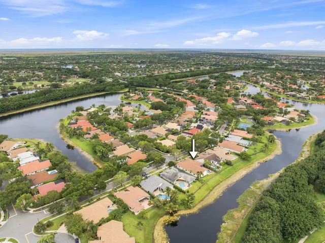 5-bedroom home at 845 Bayside Lane, Weston