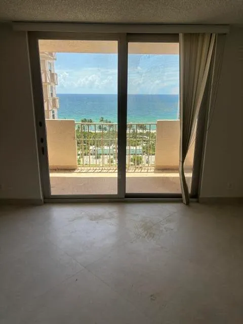 1-bedroom home at 1865 S Ocean Drive, Hallandale Beach