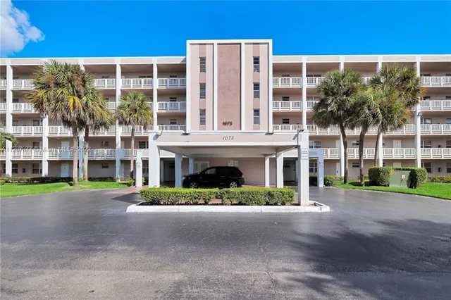 2-bedroom home at 1075 Riverside Drive #303, Coral Springs