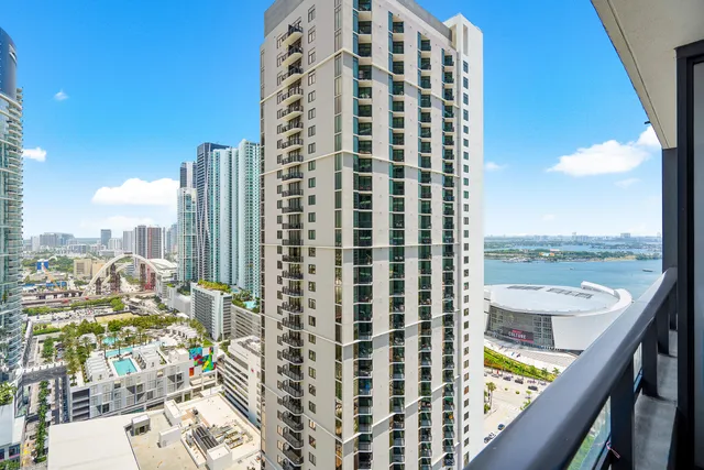 1-bedroom rental at 601 NE 1st Avenue #2809, Miami