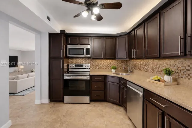 2-bedroom home at 2750 NE 183rd Street #304, Aventura