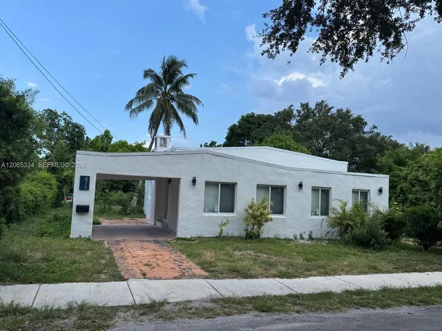 3-bedroom home at 470 NE 130th Street, North Miami