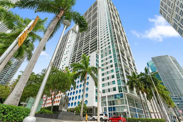 2-bedroom home at 500 Brickell Avenue #1405, Miami