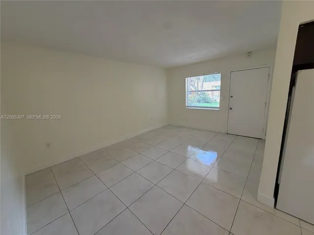 1-bedroom rental at 16150 NE 19th Court #2, North Miami Beach